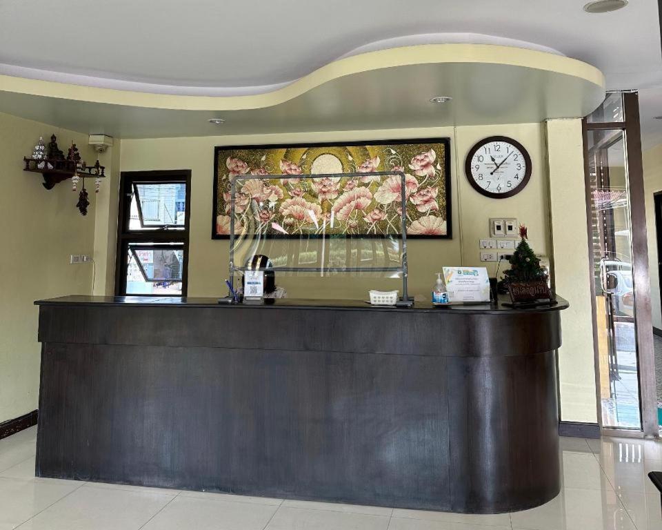 Ponburi Hotel Nan Dış mekan fotoğraf
