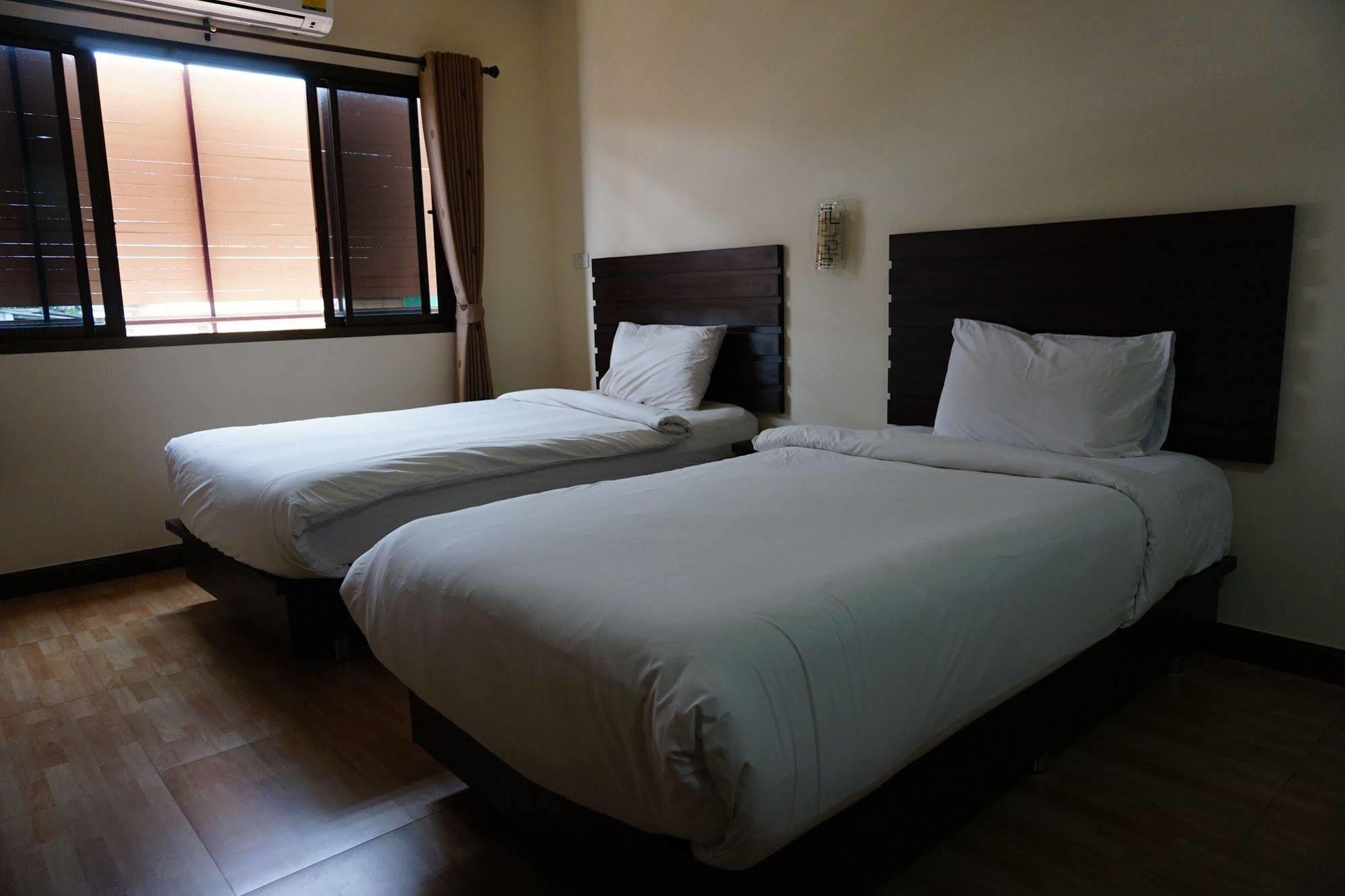 Ponburi Hotel Nan Dış mekan fotoğraf