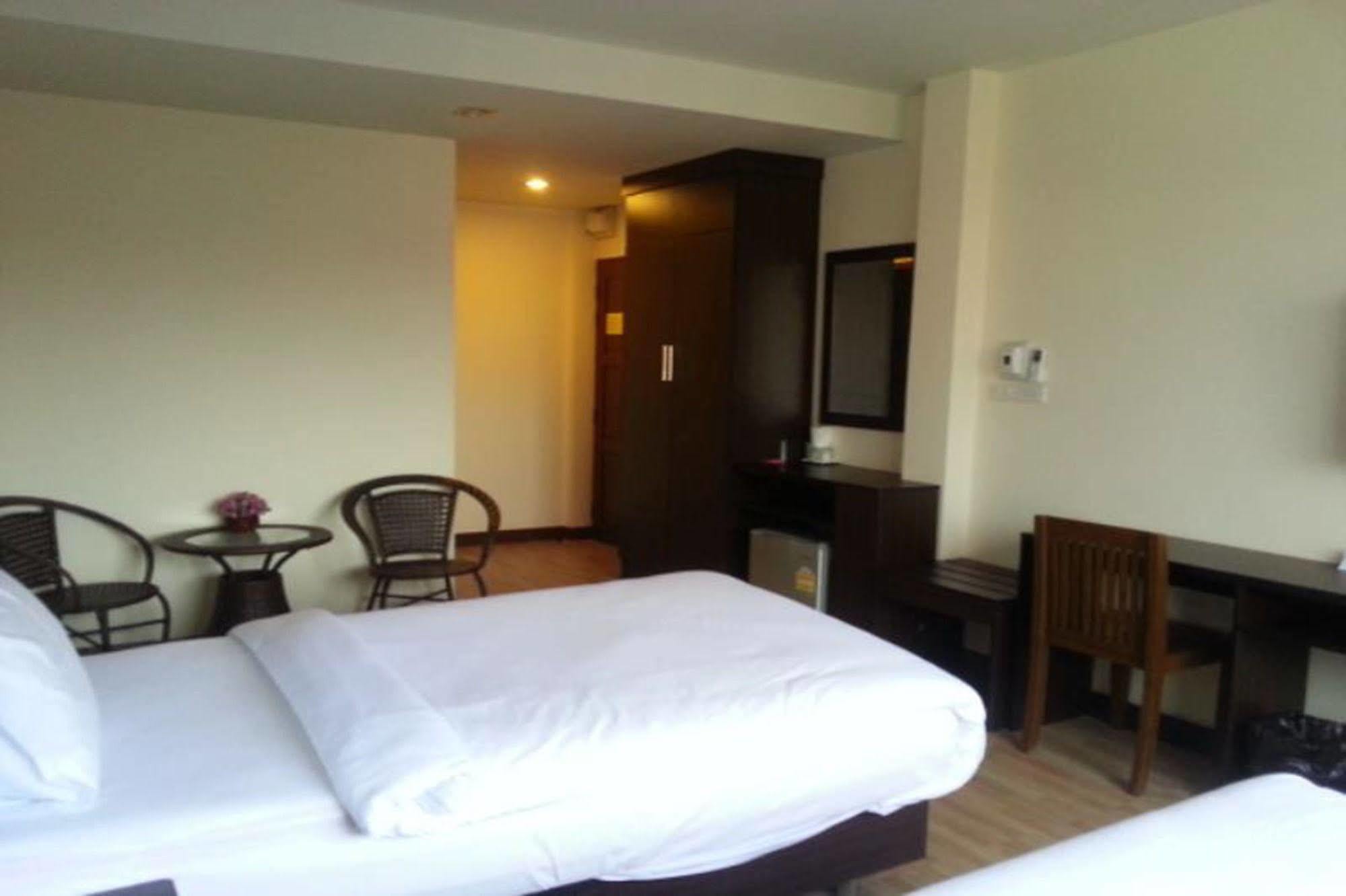 Ponburi Hotel Nan Dış mekan fotoğraf